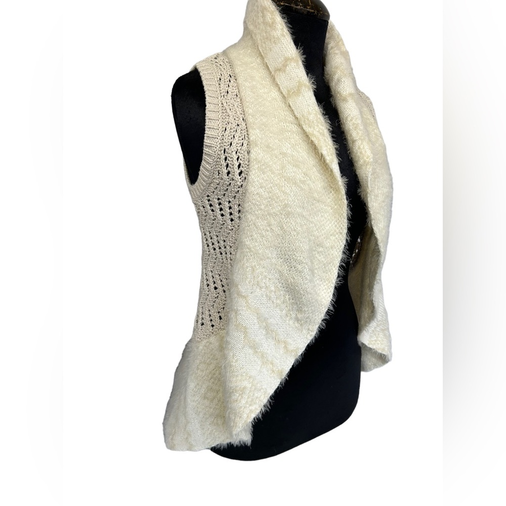 Max Studio Open Front Vest Womens Medium Soft Collar Knit Cardigan Ivory White.